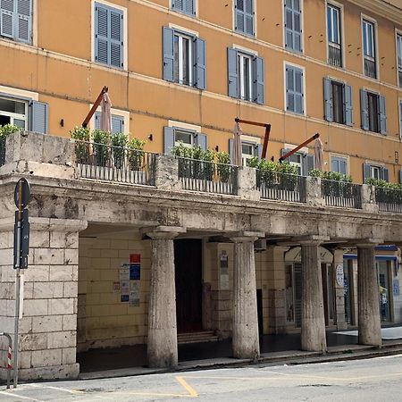 7 Bell'S House Hotel Civitavecchia Exterior photo