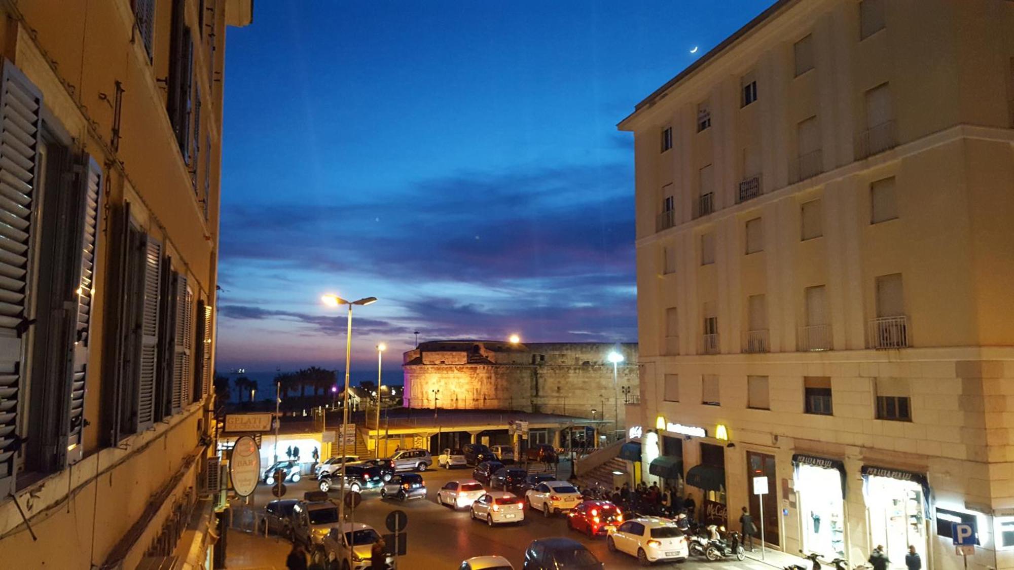 7 Bell'S House Hotel Civitavecchia Exterior photo