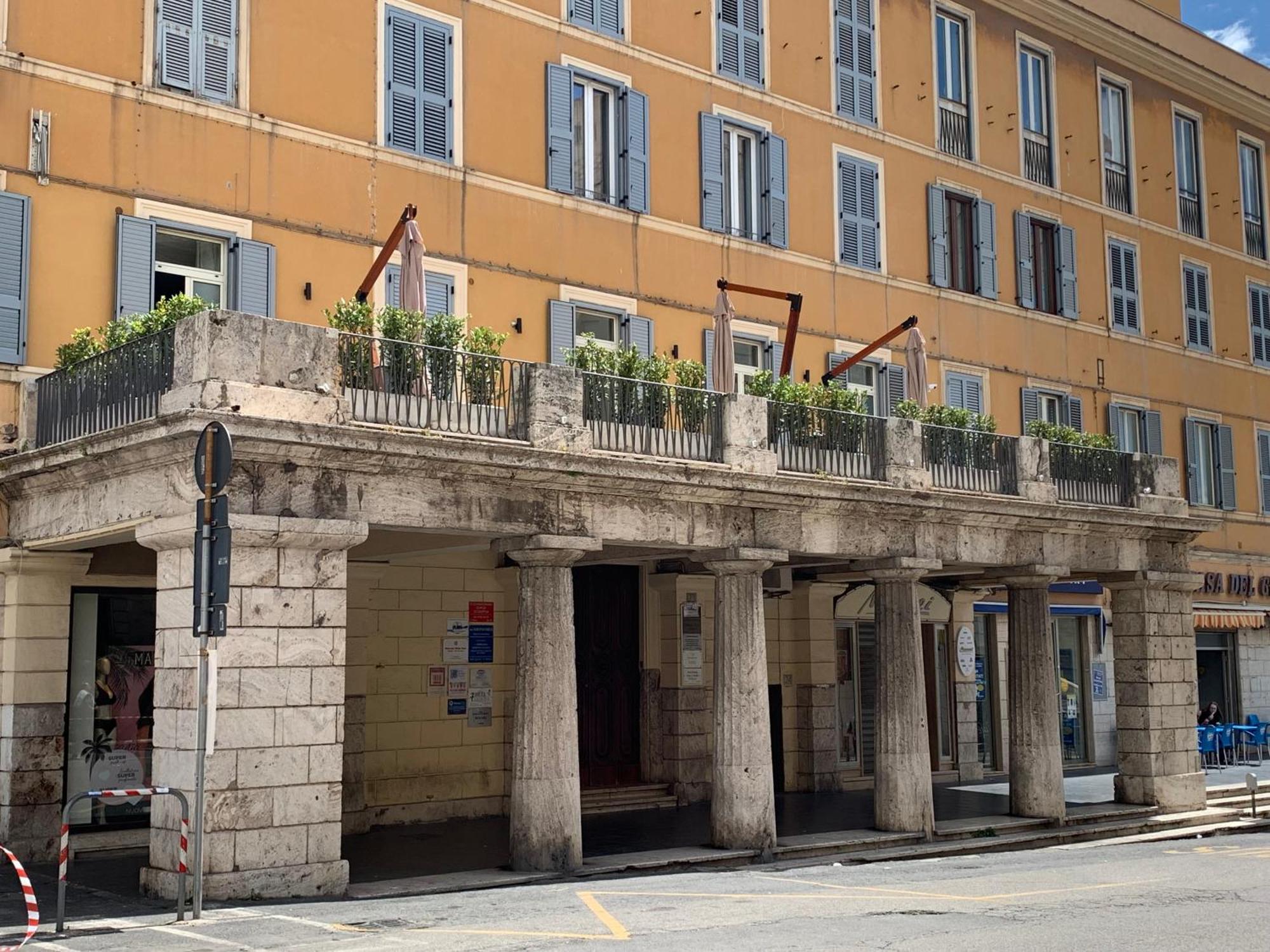 7 Bell'S House Hotel Civitavecchia Exterior photo